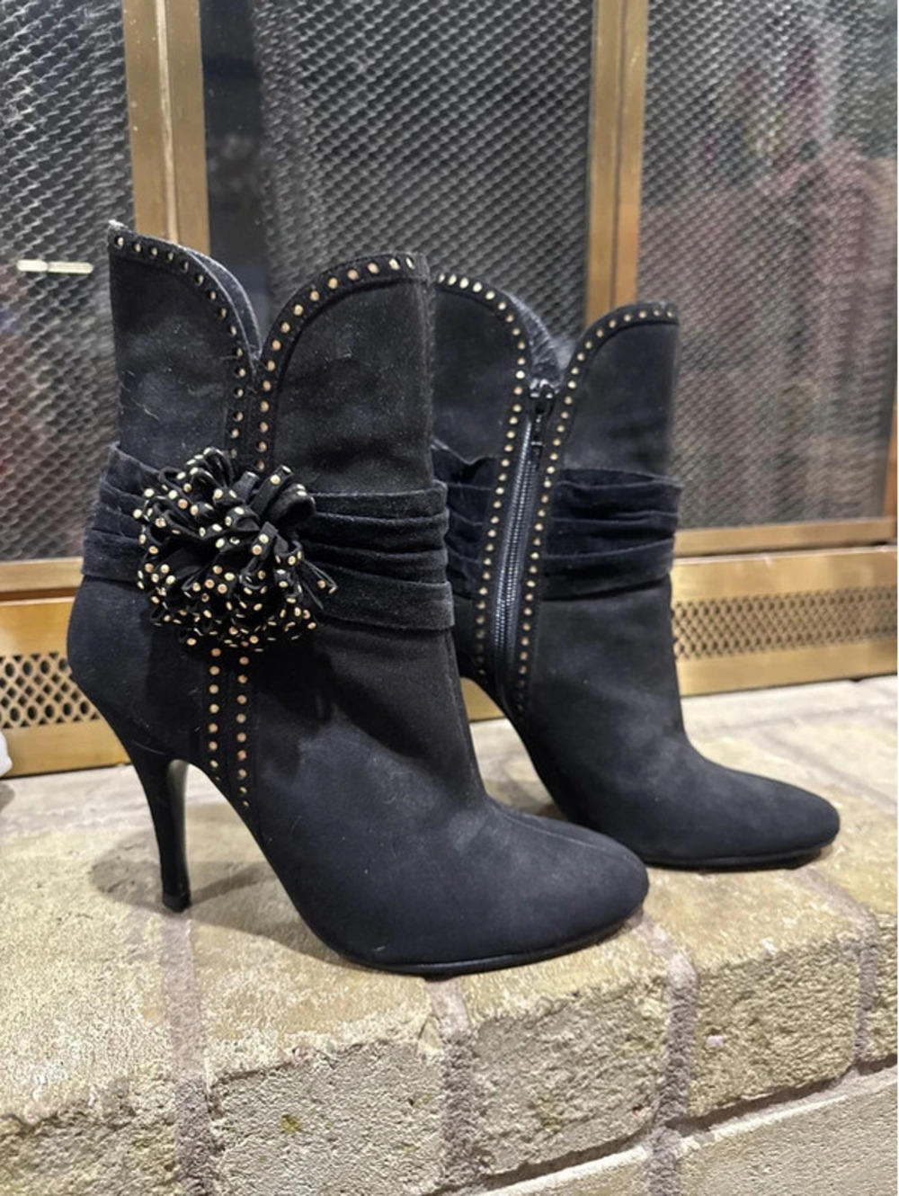 Beverly Feldman suede heeled boots